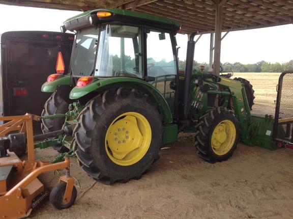 Image of John Deere 5060E equipment image 1
