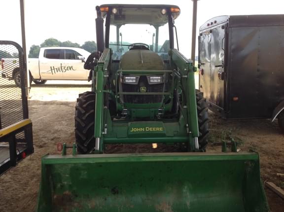 Image of John Deere 5060E equipment image 2