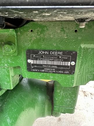 Image of John Deere 5060E equipment image 3