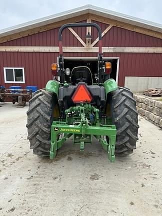 Image of John Deere 5060E equipment image 2