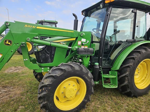 Image of John Deere 5060E equipment image 1