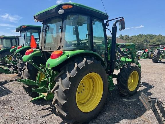 Image of John Deere 5060E equipment image 4