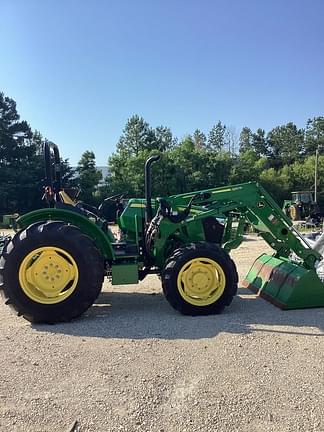 Image of John Deere 5060E equipment image 3