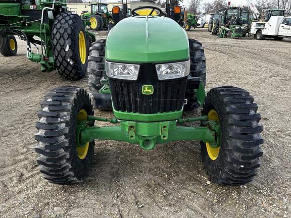 Image of John Deere 5060E equipment image 1