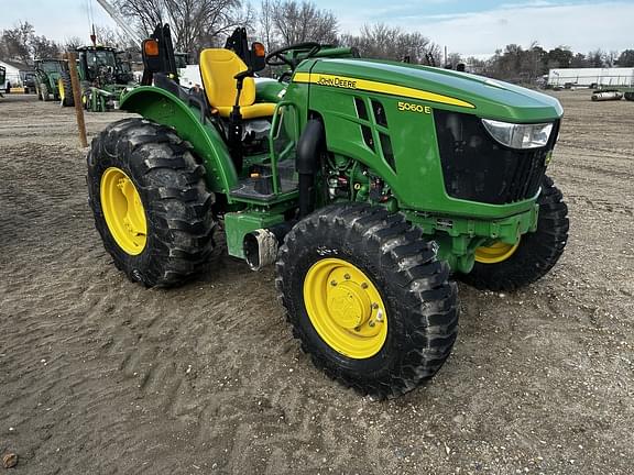 Image of John Deere 5060E Primary image