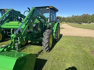 Main image John Deere 5060E 3