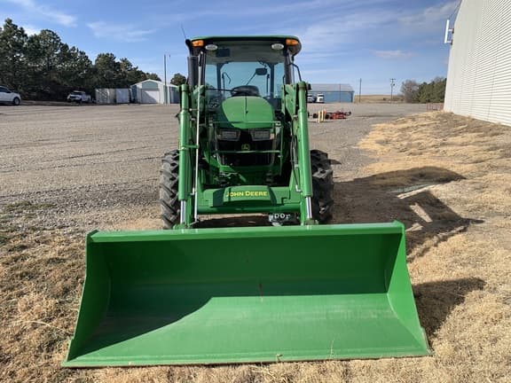 Image of John Deere 5060E equipment image 1
