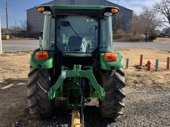 Image of John Deere 5060E equipment image 4
