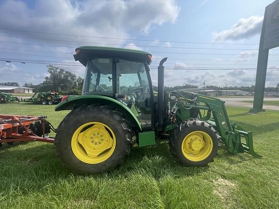 Image of John Deere 5060E equipment image 4