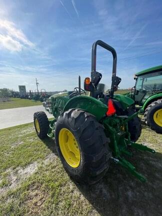 Image of John Deere 5060E equipment image 1