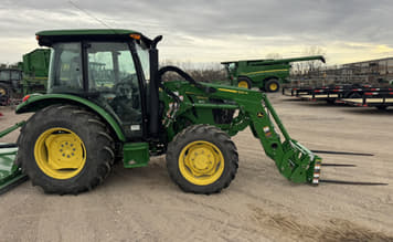 Main image John Deere 5060E