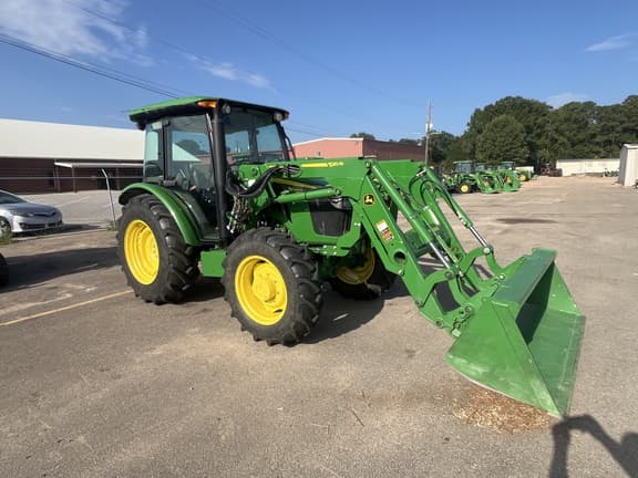 Image of John Deere 5067E equipment image 2