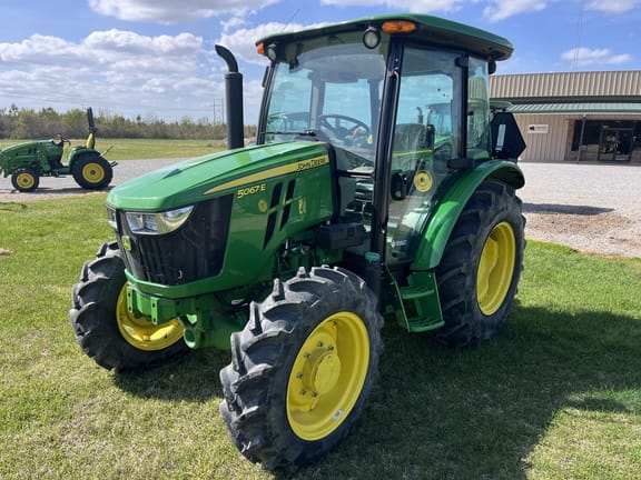 Main image John Deere 5067E