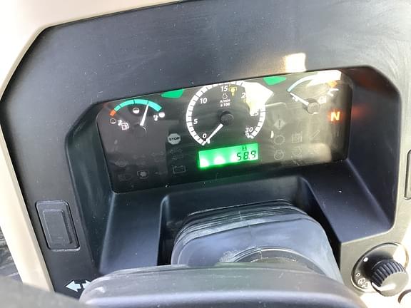 Image of John Deere 5067E equipment image 1