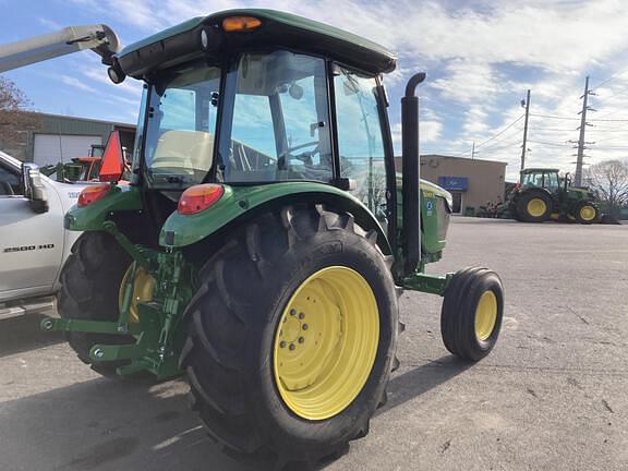 Image of John Deere 5067E equipment image 2