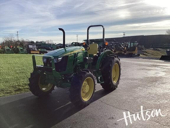 Image of John Deere 5067E equipment image 1