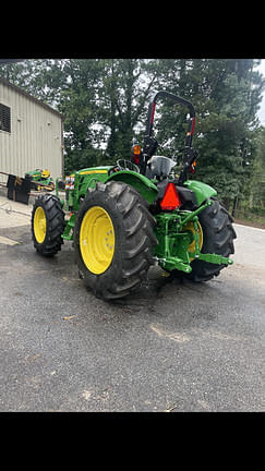 Image of John Deere 5067E equipment image 2