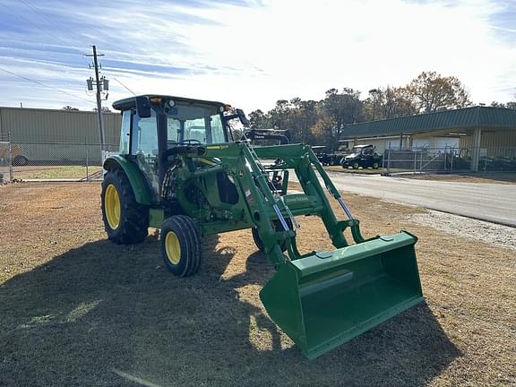 Image of John Deere 5067E equipment image 3