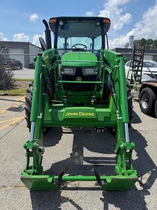 Image of John Deere 5067E equipment image 1