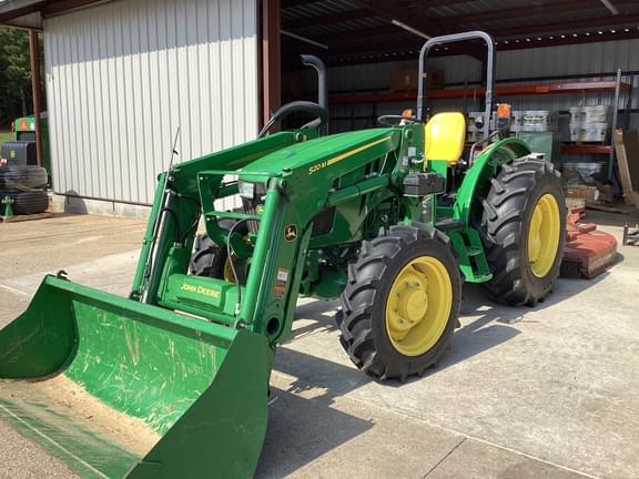 Image of John Deere 5067E equipment image 2