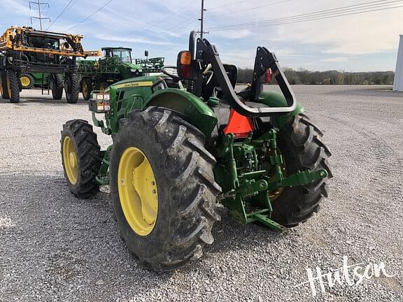 Image of John Deere 5067E equipment image 2