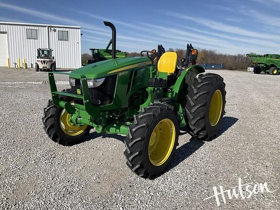 Image of John Deere 5067E equipment image 1