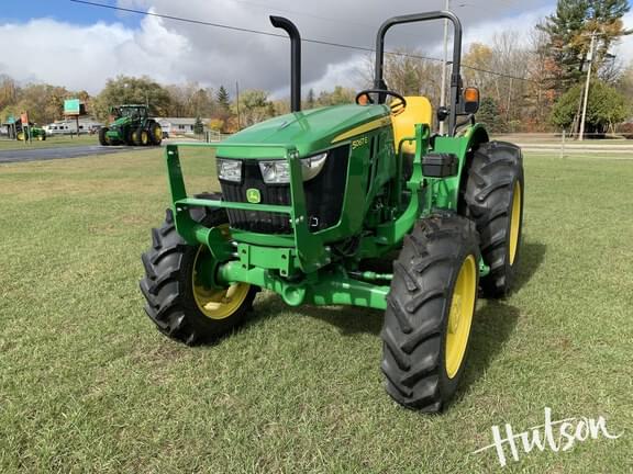 Image of John Deere 5067E equipment image 1