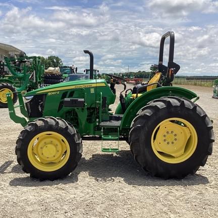 Image of John Deere 5067E Primary image