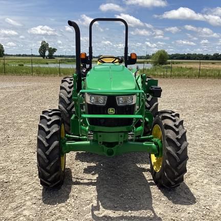 Image of John Deere 5067E equipment image 1