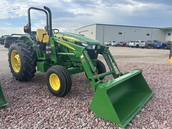 Image of John Deere 5067E Primary image