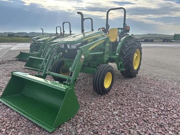 Image of John Deere 5067E equipment image 2