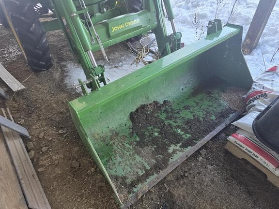 Image of John Deere 5067E equipment image 2