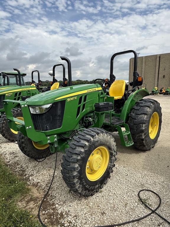 Image of John Deere 5067E Primary image
