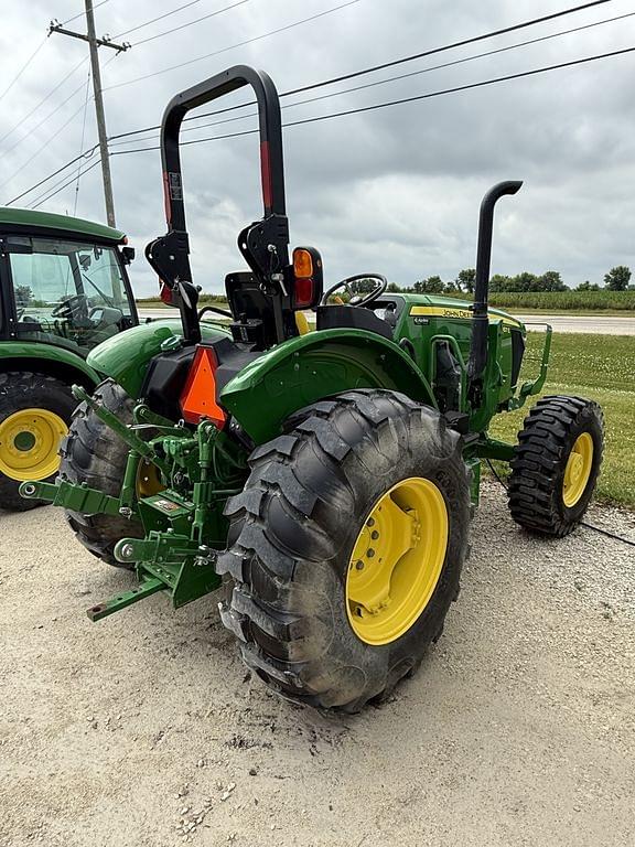 Image of John Deere 5067E equipment image 2