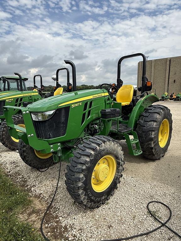 Image of John Deere 5067E Primary image