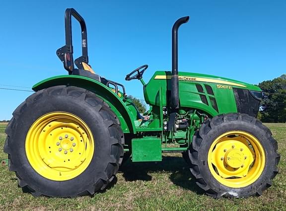Image of John Deere 5067E equipment image 1
