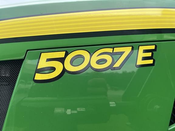 Image of John Deere 5067E equipment image 1