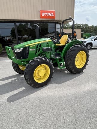 Image of John Deere 5067E equipment image 3