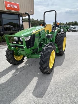 Image of John Deere 5067E equipment image 2