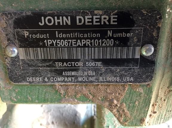 Image of John Deere 5067E equipment image 2