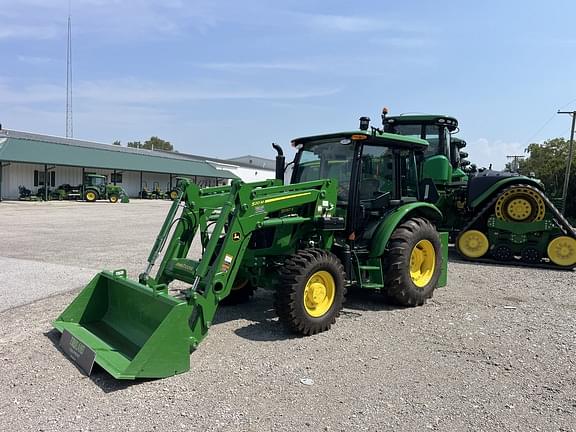 Image of John Deere 5067E equipment image 2