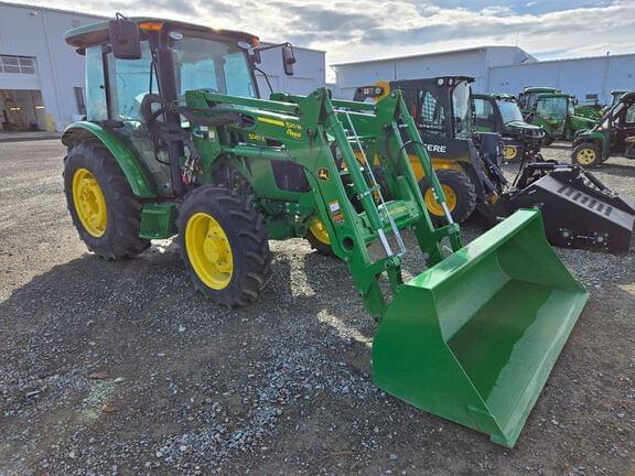 Image of John Deere 5067E equipment image 3