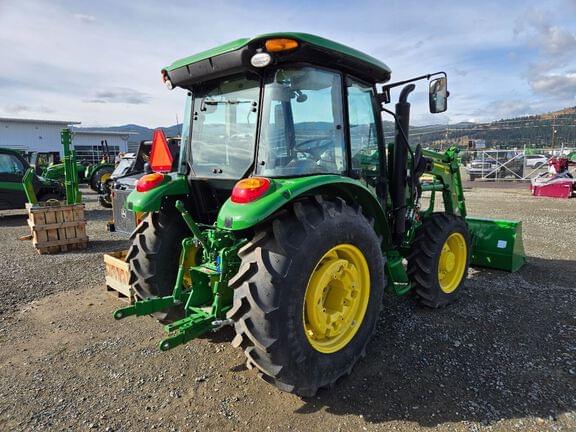 Image of John Deere 5067E equipment image 2