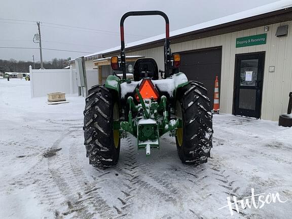 Image of John Deere 5067E equipment image 2