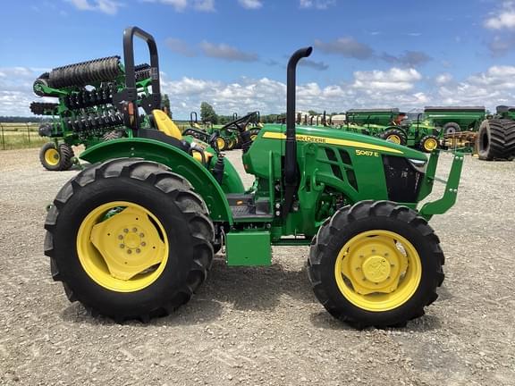 Image of John Deere 5067E Primary image