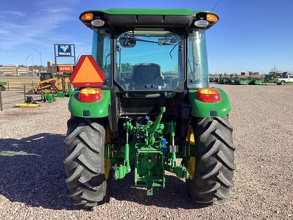 Image of John Deere 5067E equipment image 4