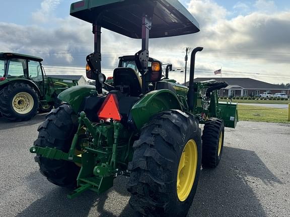 Image of John Deere 5067E equipment image 3