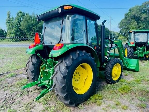 Image of John Deere 5067E equipment image 2