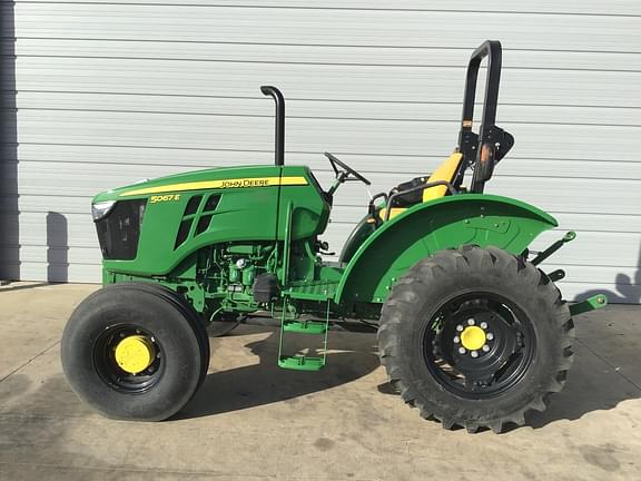 Image of John Deere 5067E Primary image