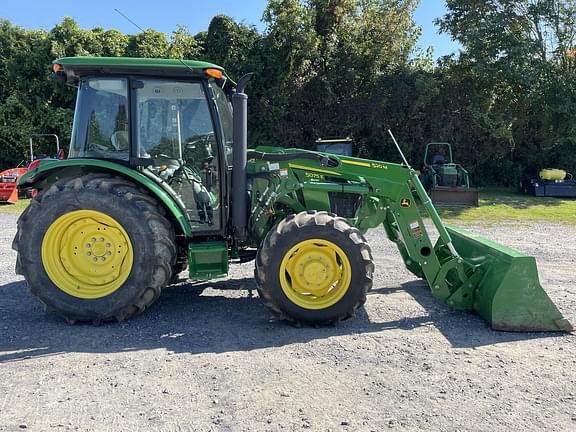 Image of John Deere 5075E equipment image 2